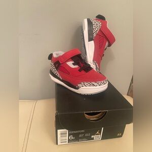 New Size 6c - Air Jordan Spizike Low TD 'Toro Sneakers With Box